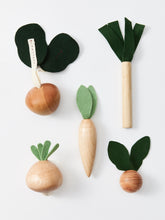 Load image into Gallery viewer, Milton &amp; Goose Veggies Play Food Set
